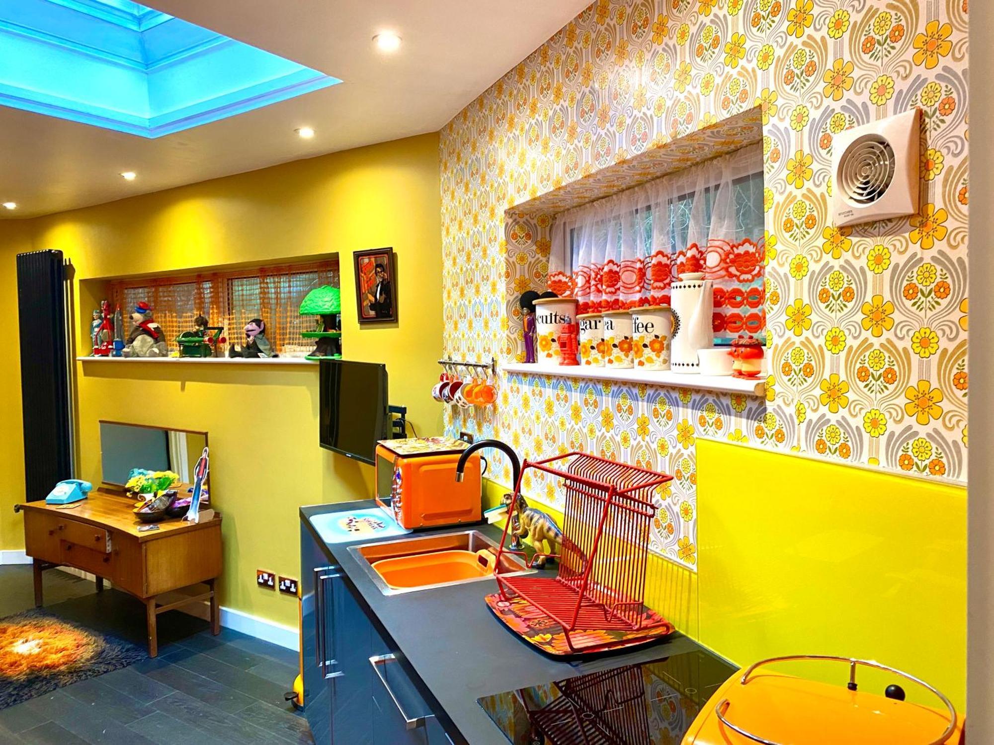 The Retro Retreat With Free Parking Apartment เฮสติงส์ ภายนอก รูปภาพ